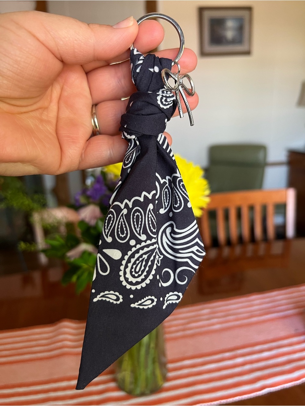 Keychain Silver Hardware - Picture 5 of 6